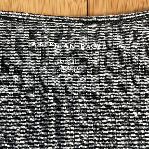 American eagle black and white stripped button up shirt. Size Small - Picture 2 of 3